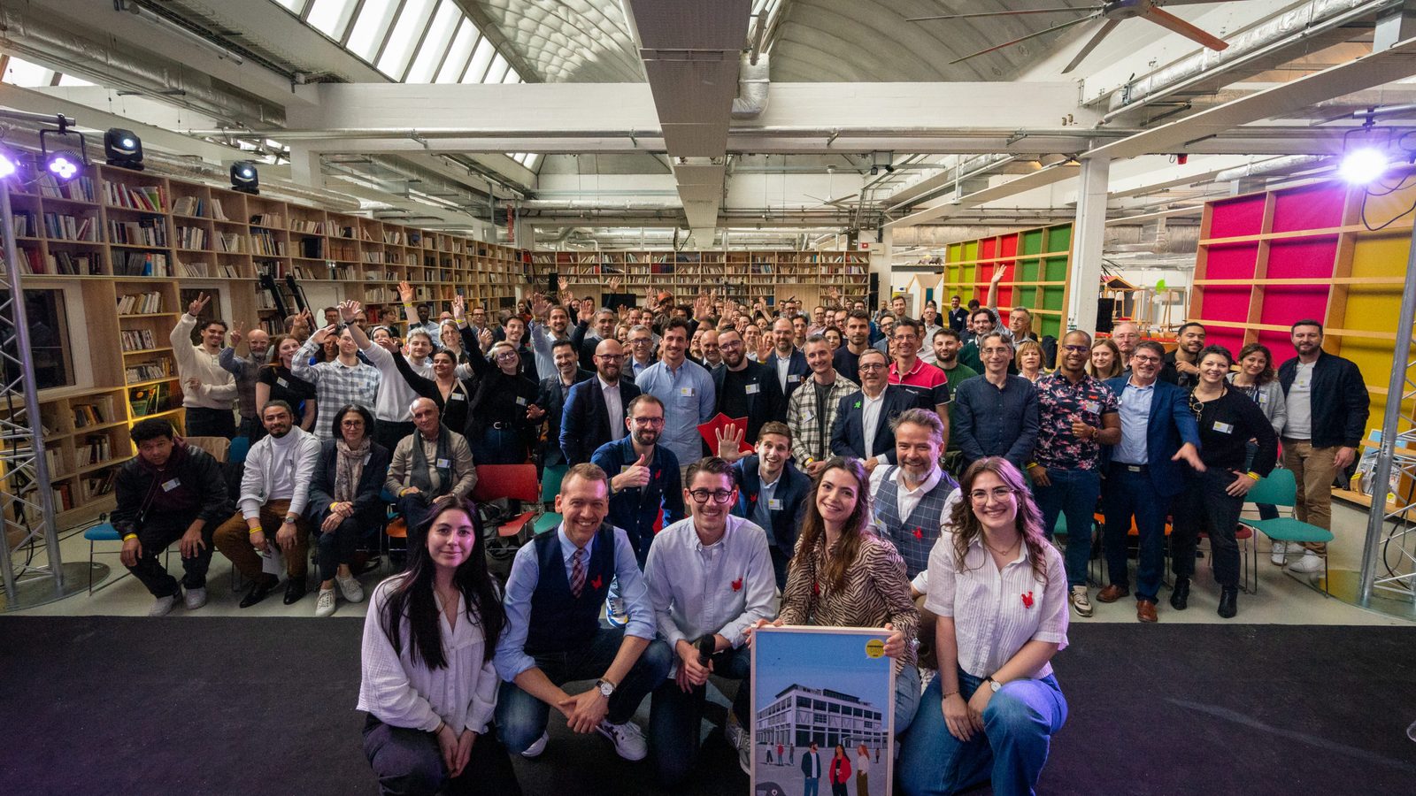 La communauté réunie pour l'événement Digital Loire Valley dans la grande bibliothèque de MAME à Tours